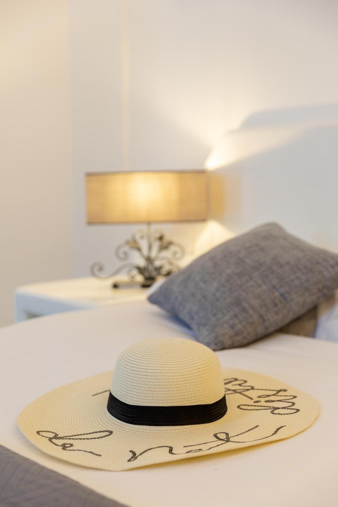 Nikolas Hotel Karterádos Eksteriør bilde